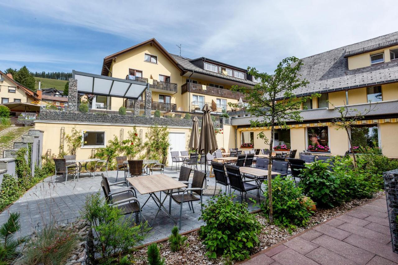 Hotel Engel - Familotel Hochschwarzwald ทอดด์เนาแบร์ก ภายนอก รูปภาพ
